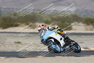 media/Nov-01-2025-CVMA (Sat) [[fc0f7531b8]]/Race 7-Formula Twins-Formula 40 UL/